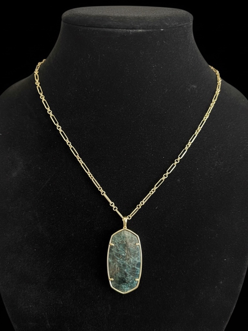Kendra Scott 30” Green Apatite Pendant Necklace